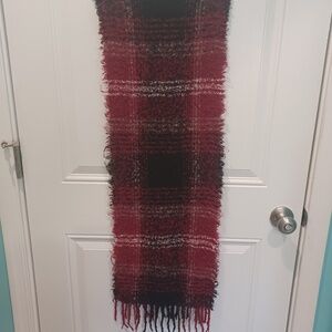 WOMEN'S WINE, GRAY, & BLACK WINTER SCARF WITH FRINGE TRIM!